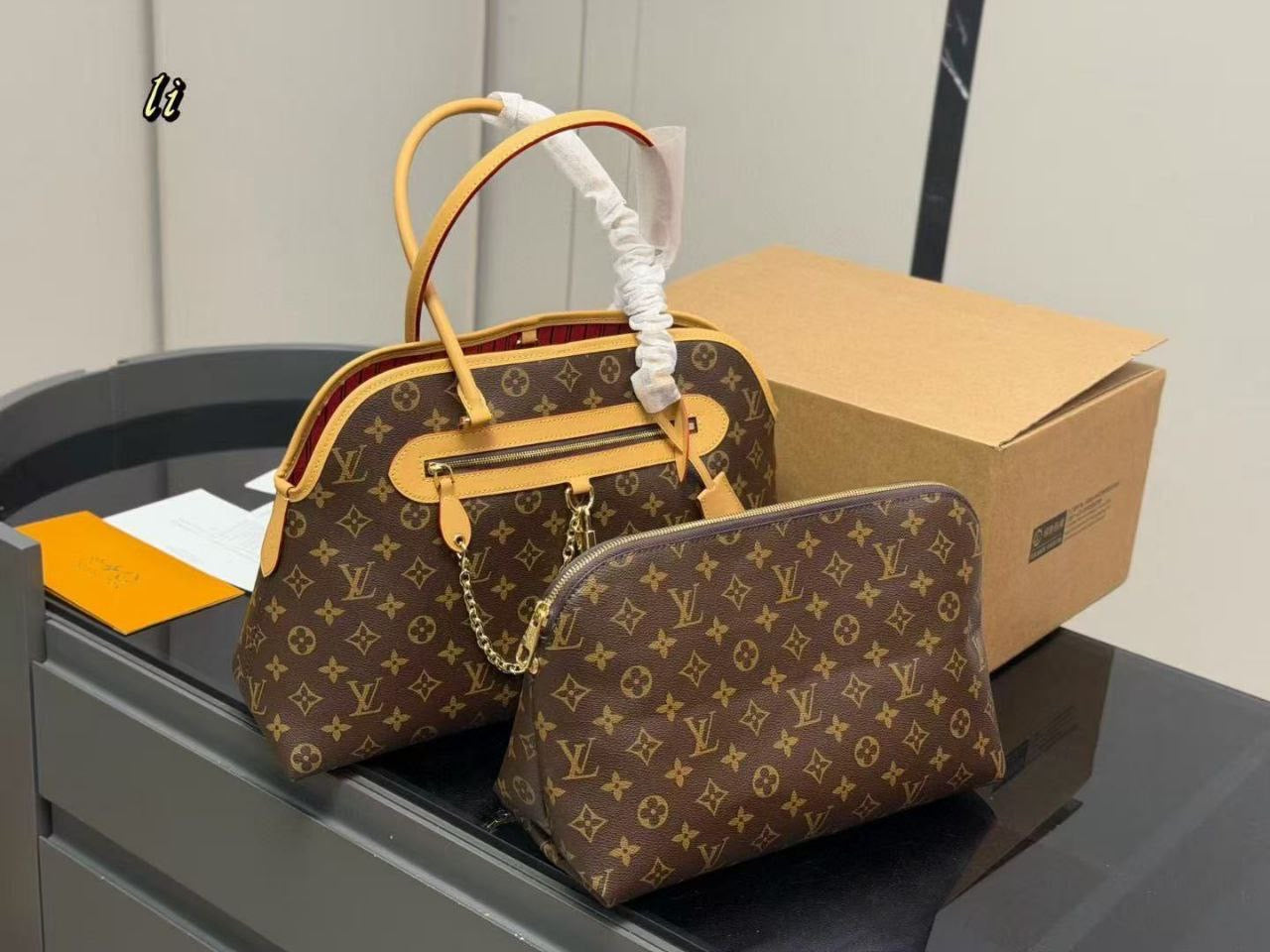 Louis Vuitton Shoulder Bag