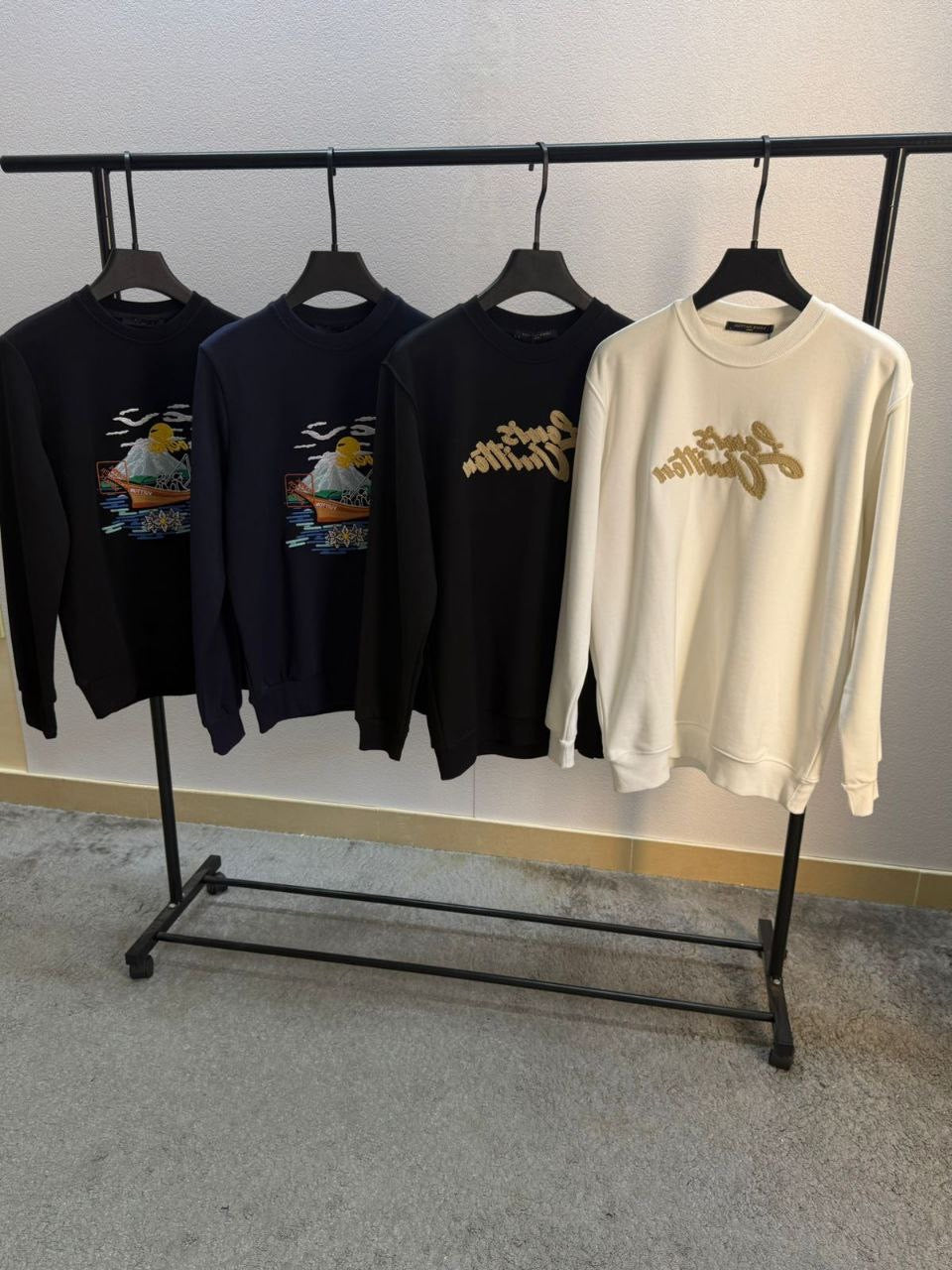 Louis Vuitton Sweatshirt