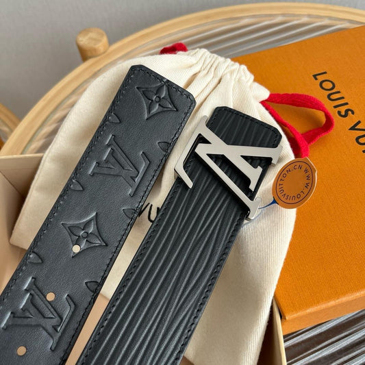 Louis Vuitton Belts 2 colors