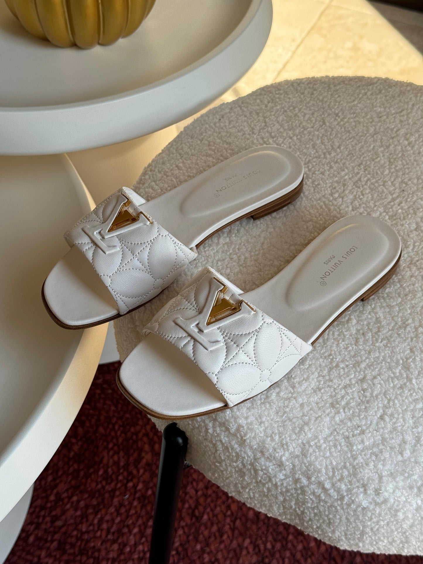 Louis Vuitton Slipper 2 colors