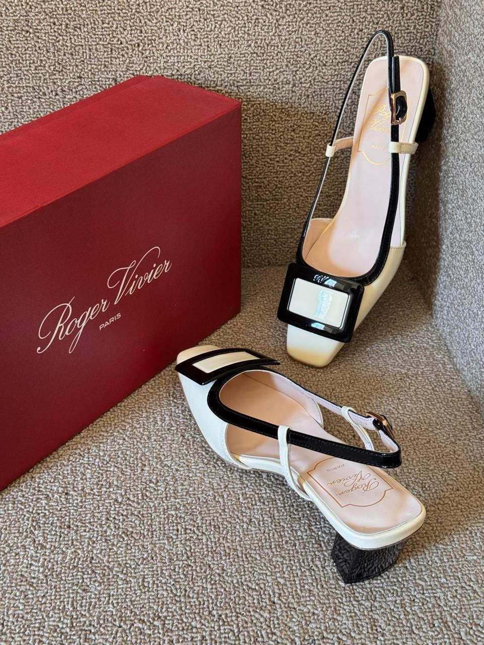 Roger Viver Heels
