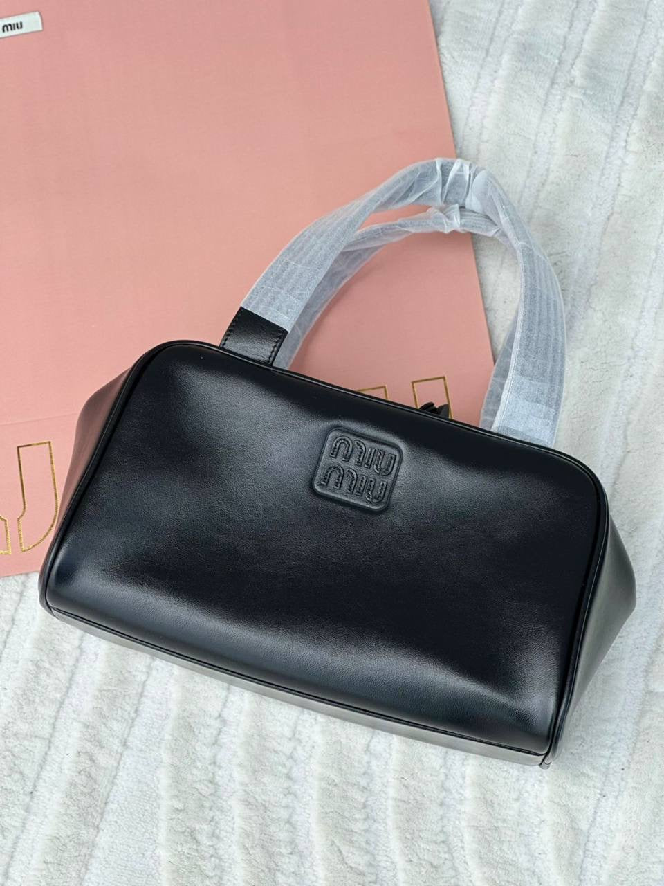 Miu Miu HandBag (VIP Quality)