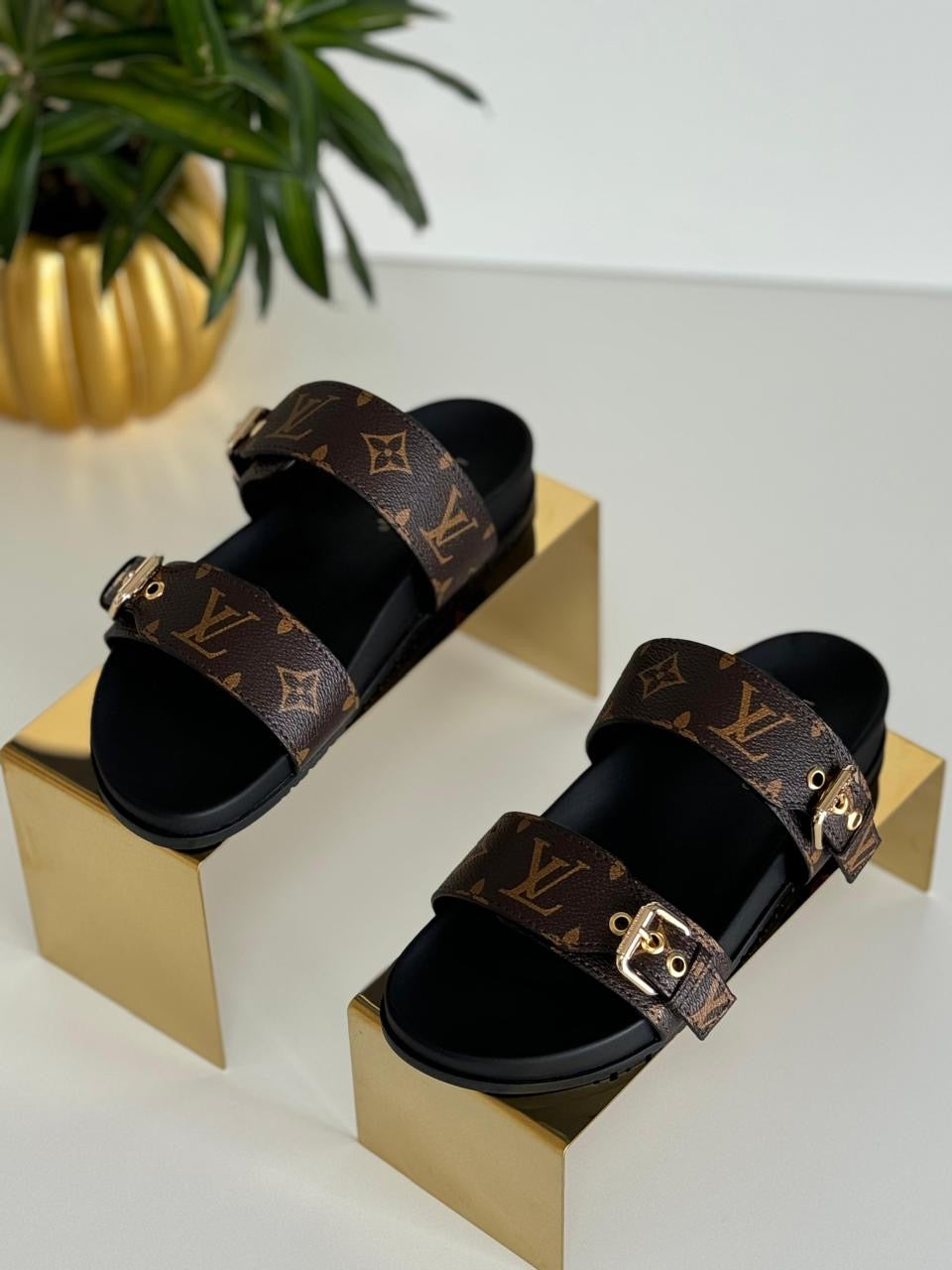Louis Vuitton Slippers 4 Colors