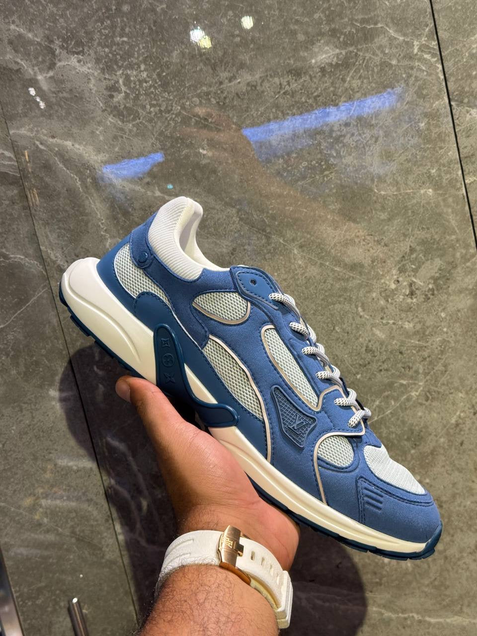 Louis Vuitton Sneakers
