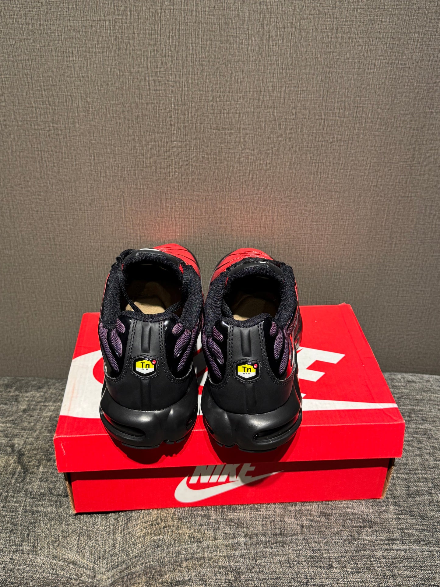 Nike Air Max TN Red Black