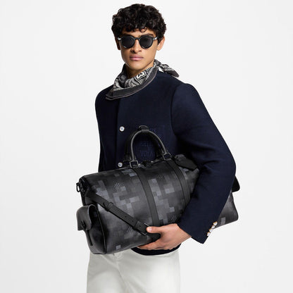 Louis Vuitton Duffle Bag ( VIP Quality )