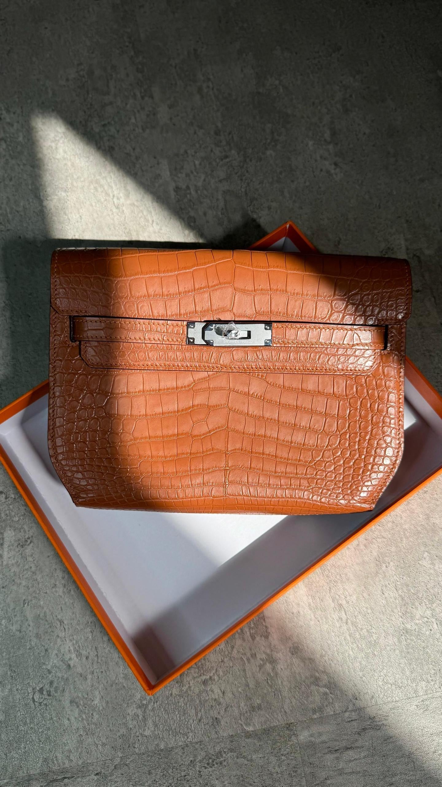 Hermes Clutch (VIP Quality)
