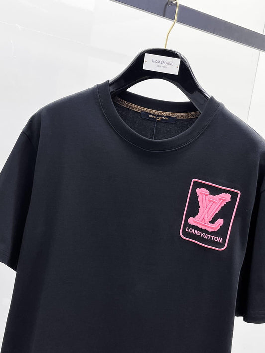 Louis Vuitton T-Shirt 2 colors