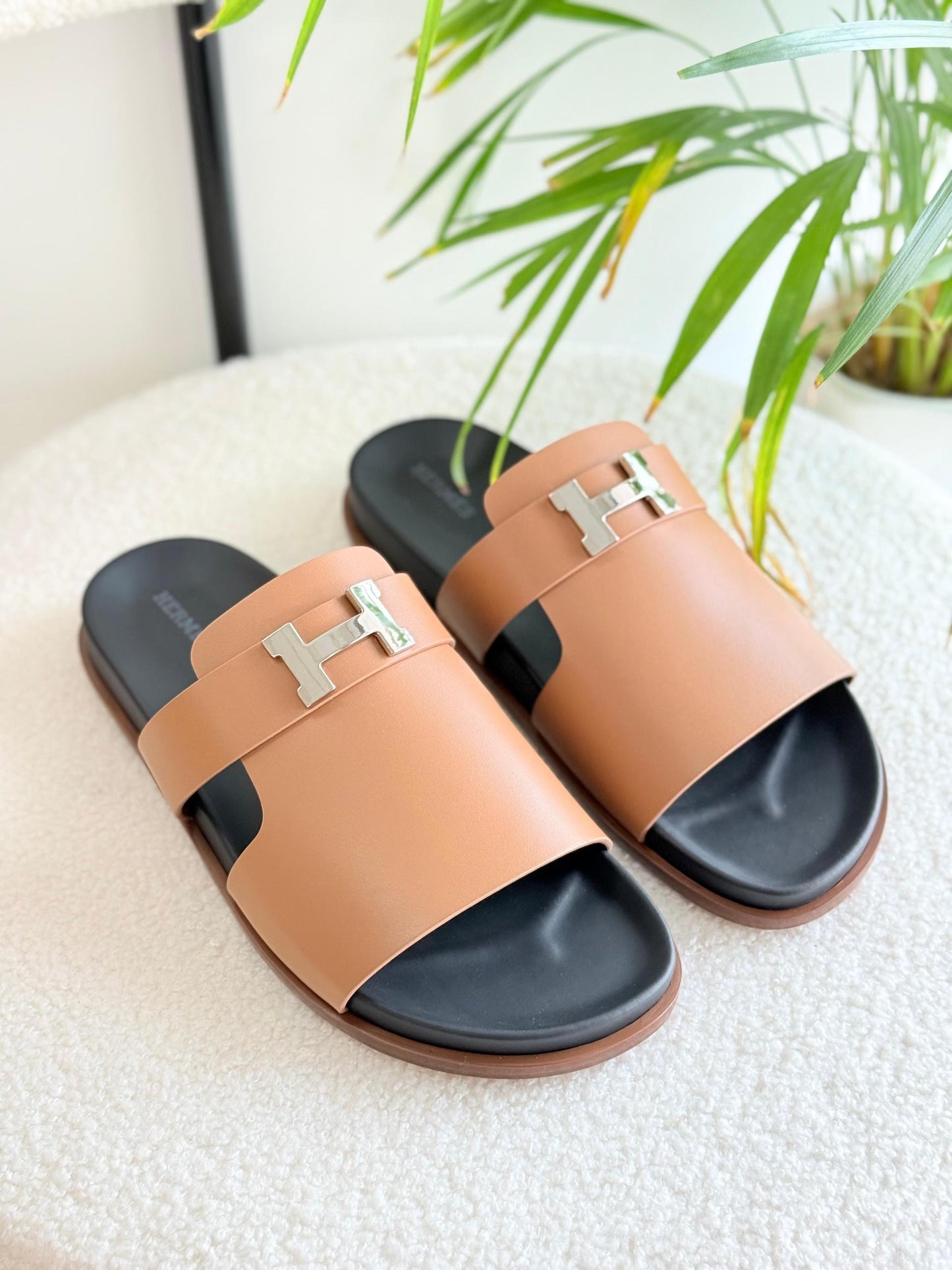 Hermes Slippers