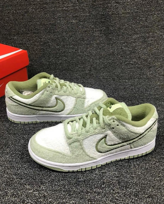SB Dunk Fleece Honey Dew