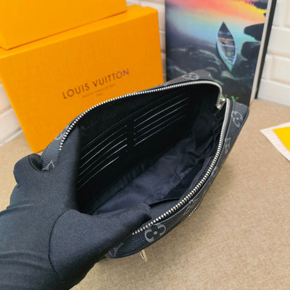 Louis Vuitton pouches 4 models