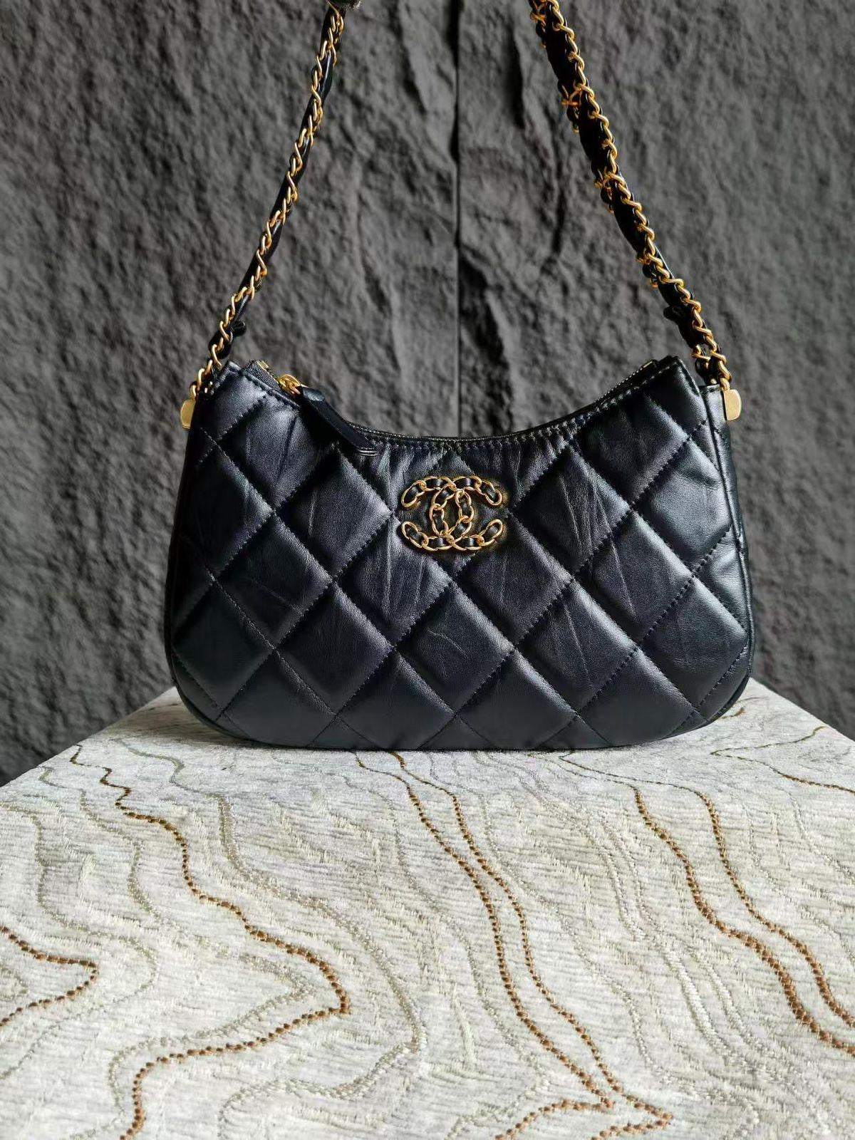 Chanel Shoulder Bag (VIP Quality)