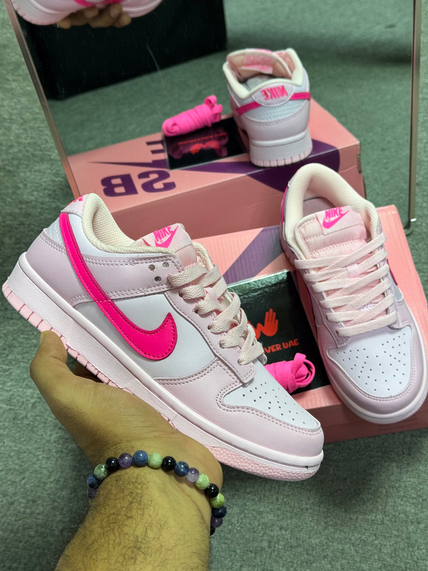 SB Dunk Triple Pink