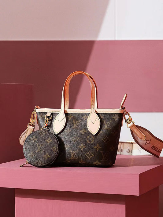 Louis Vuitton sling bag (vip quality)