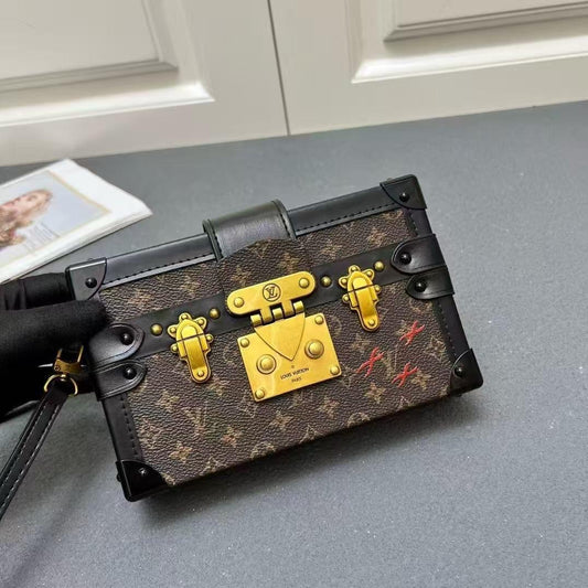 Louis Vuitton Sling