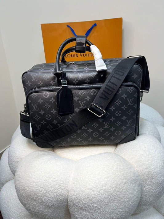 Louis Vuitton Duffle Bag ( VIP Quality )