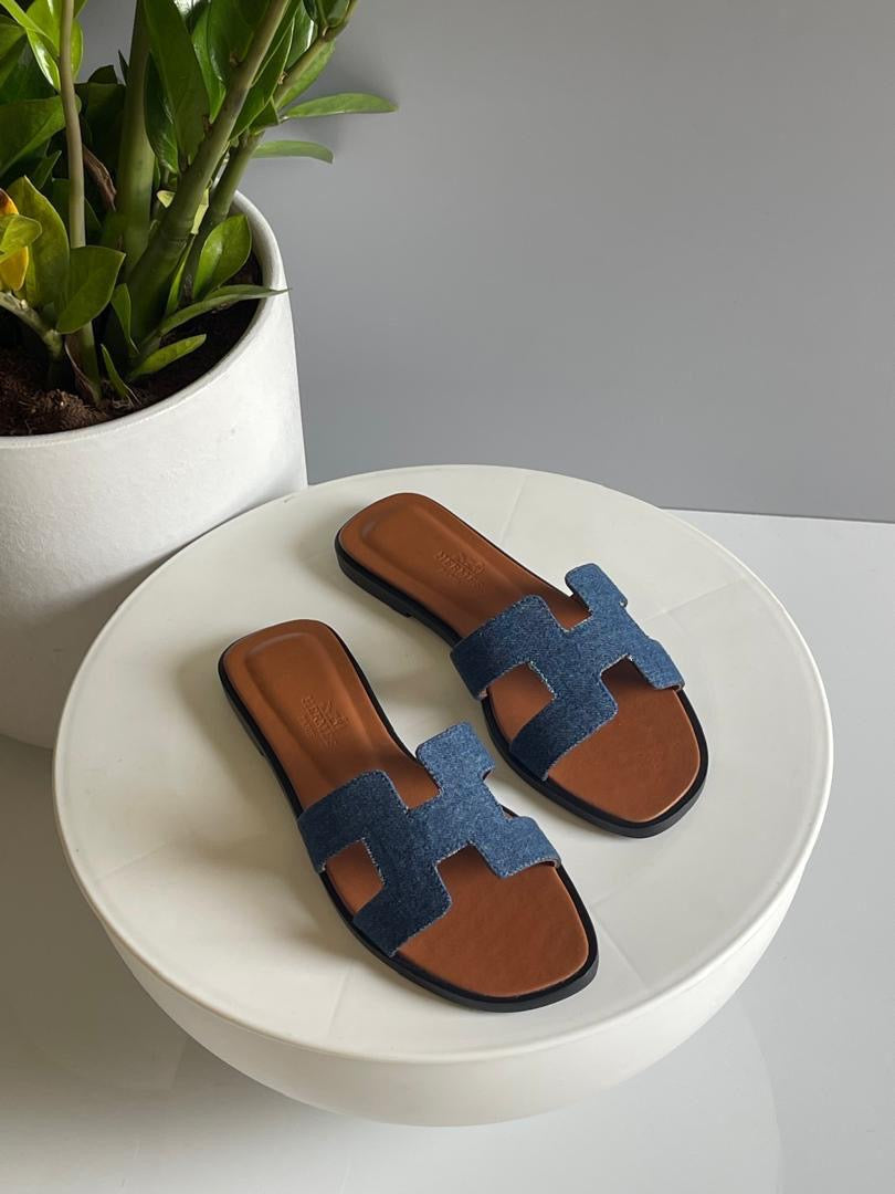 Hermes Slippers 2 colors