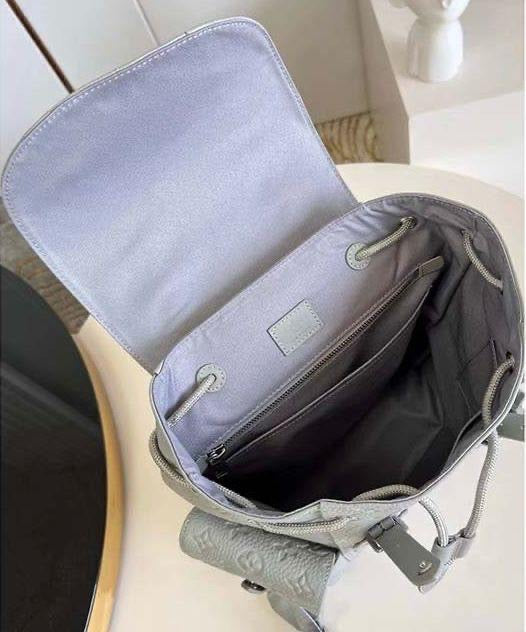 Louis Vuitton Backpack (VIP Quality)