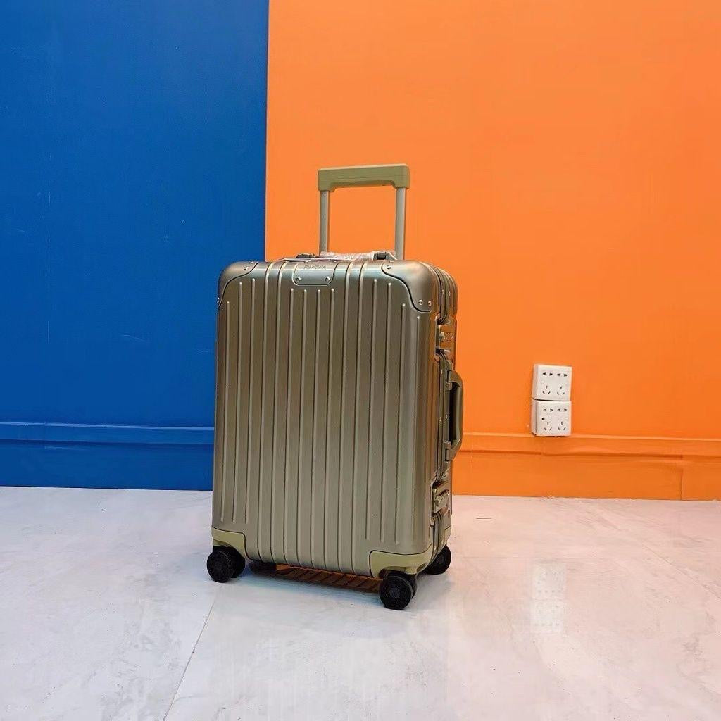 Rimowa Trolly Suitcase Set