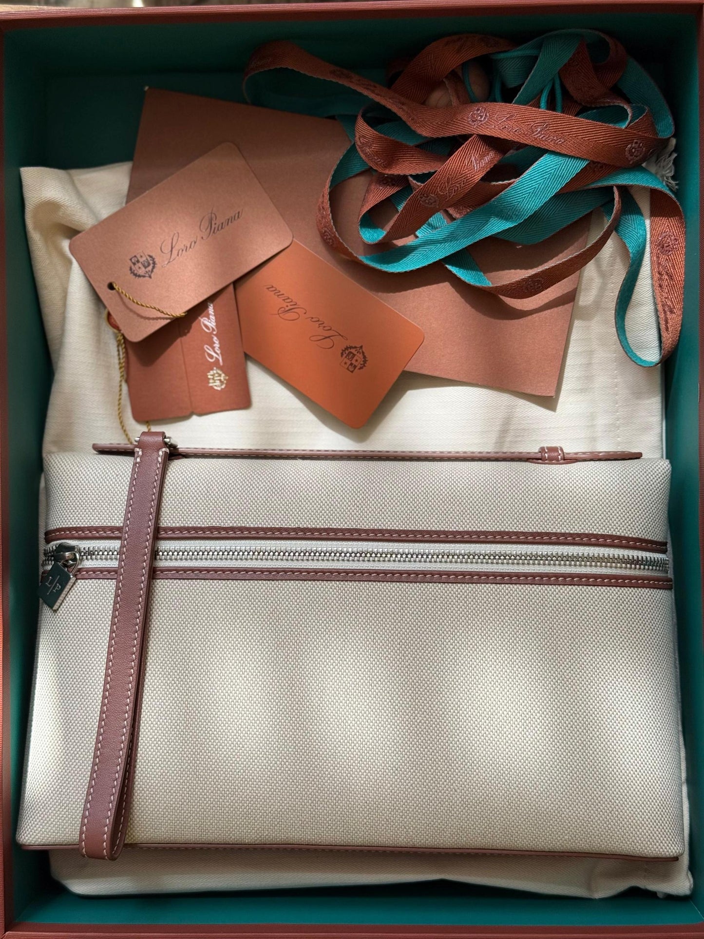 Loro Piana Pouch (VIP Quality)