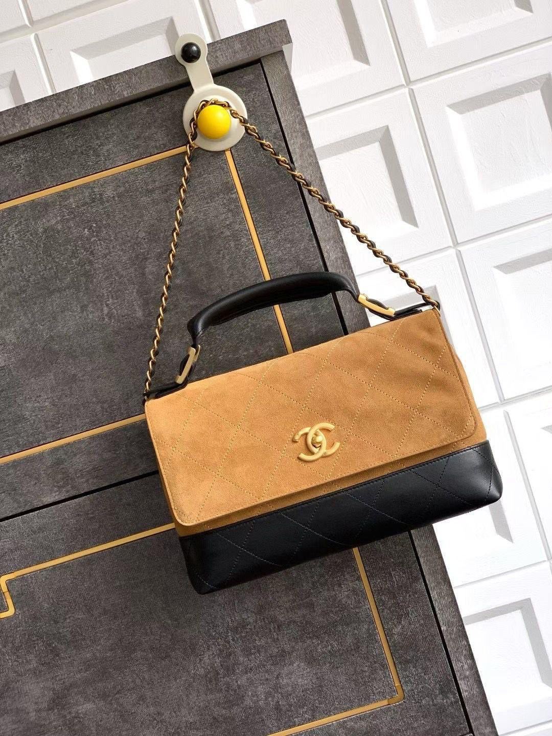 Chanel Sling Bag (VIP Quality)