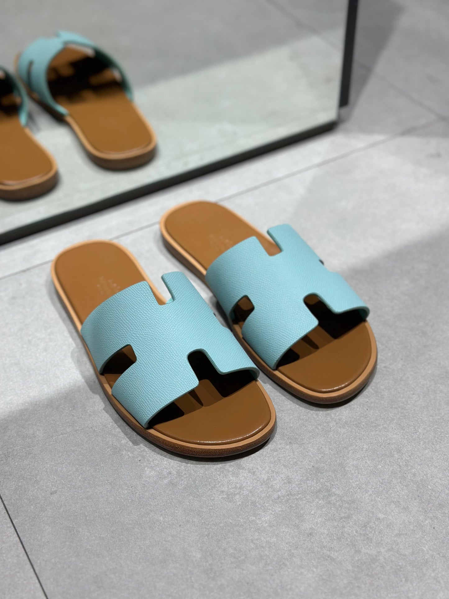 Hermes Slipper