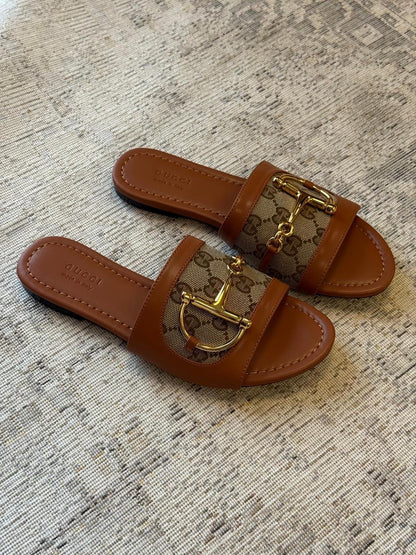 Gucci Slippers 2 colors