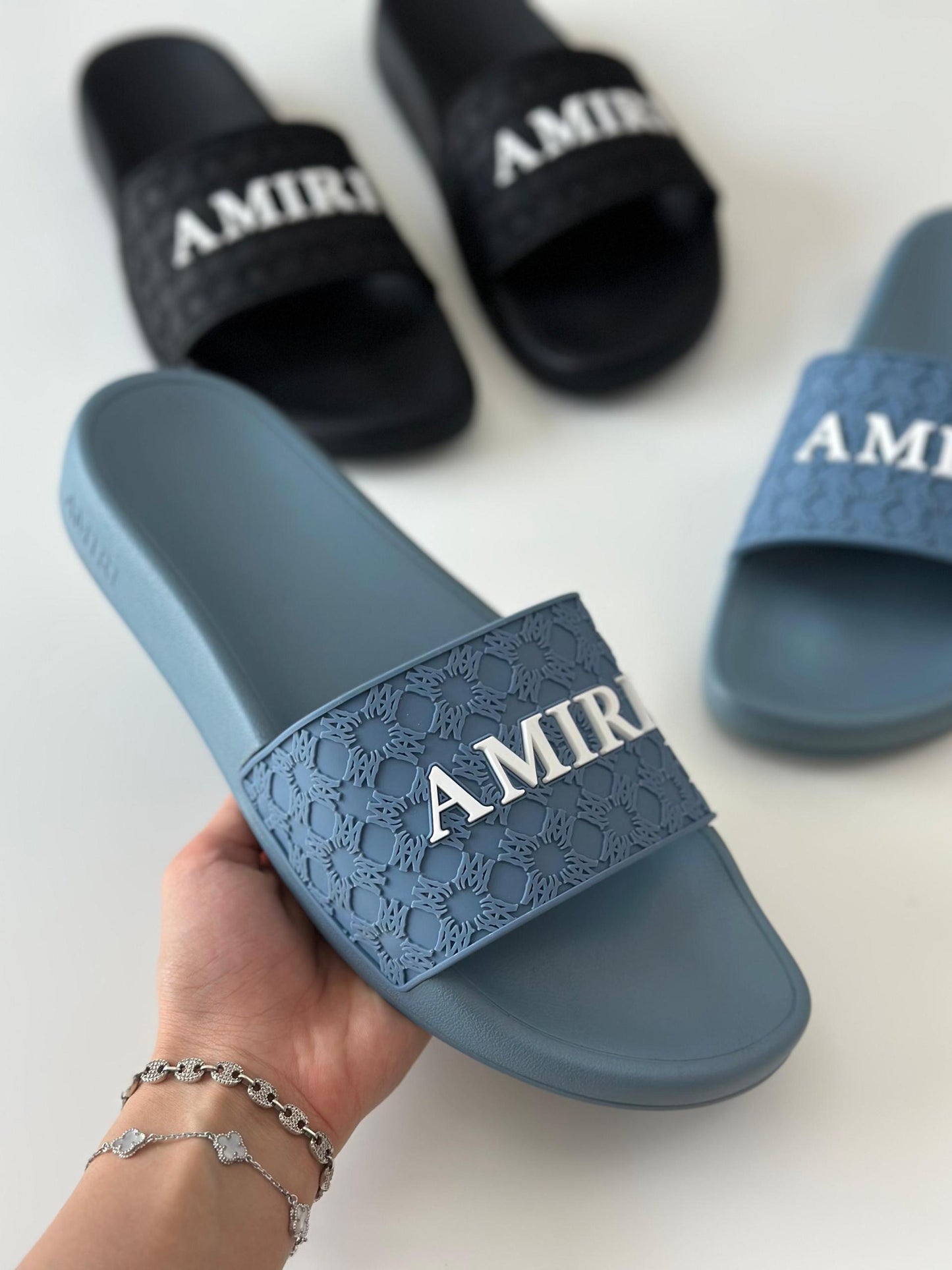 Amiri Slippers 2 colors