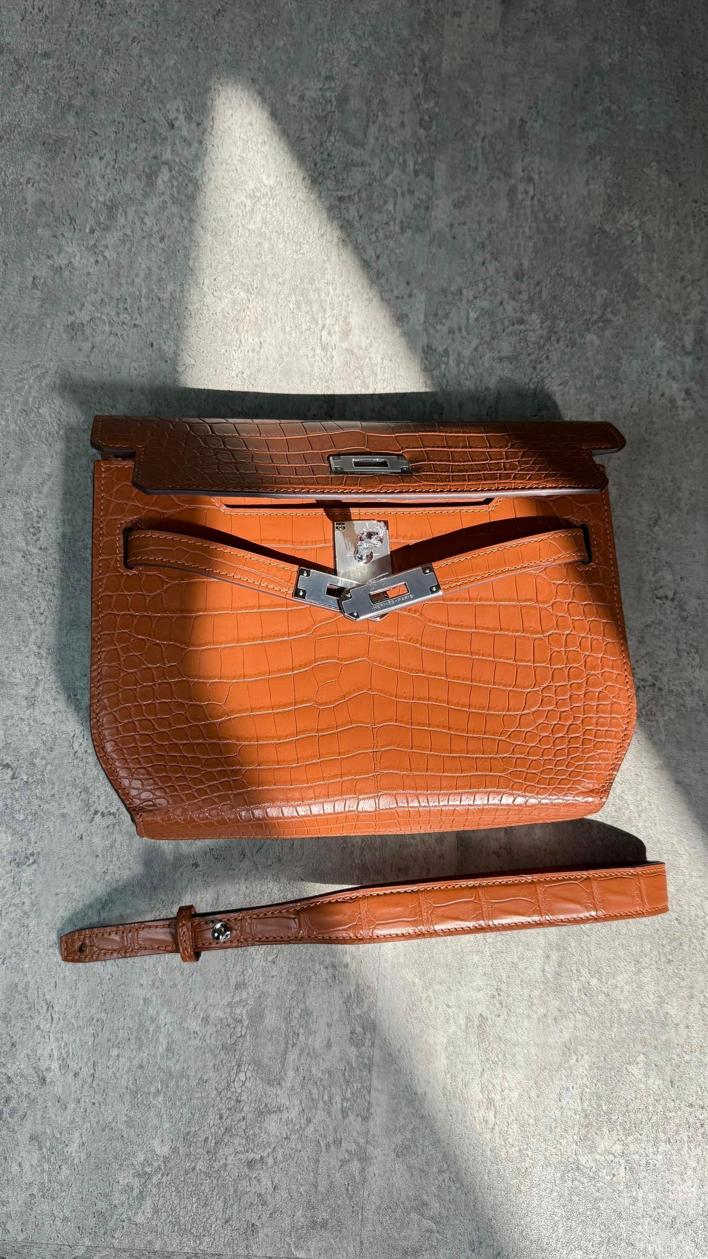 Hermes Clutch (VIP Quality)
