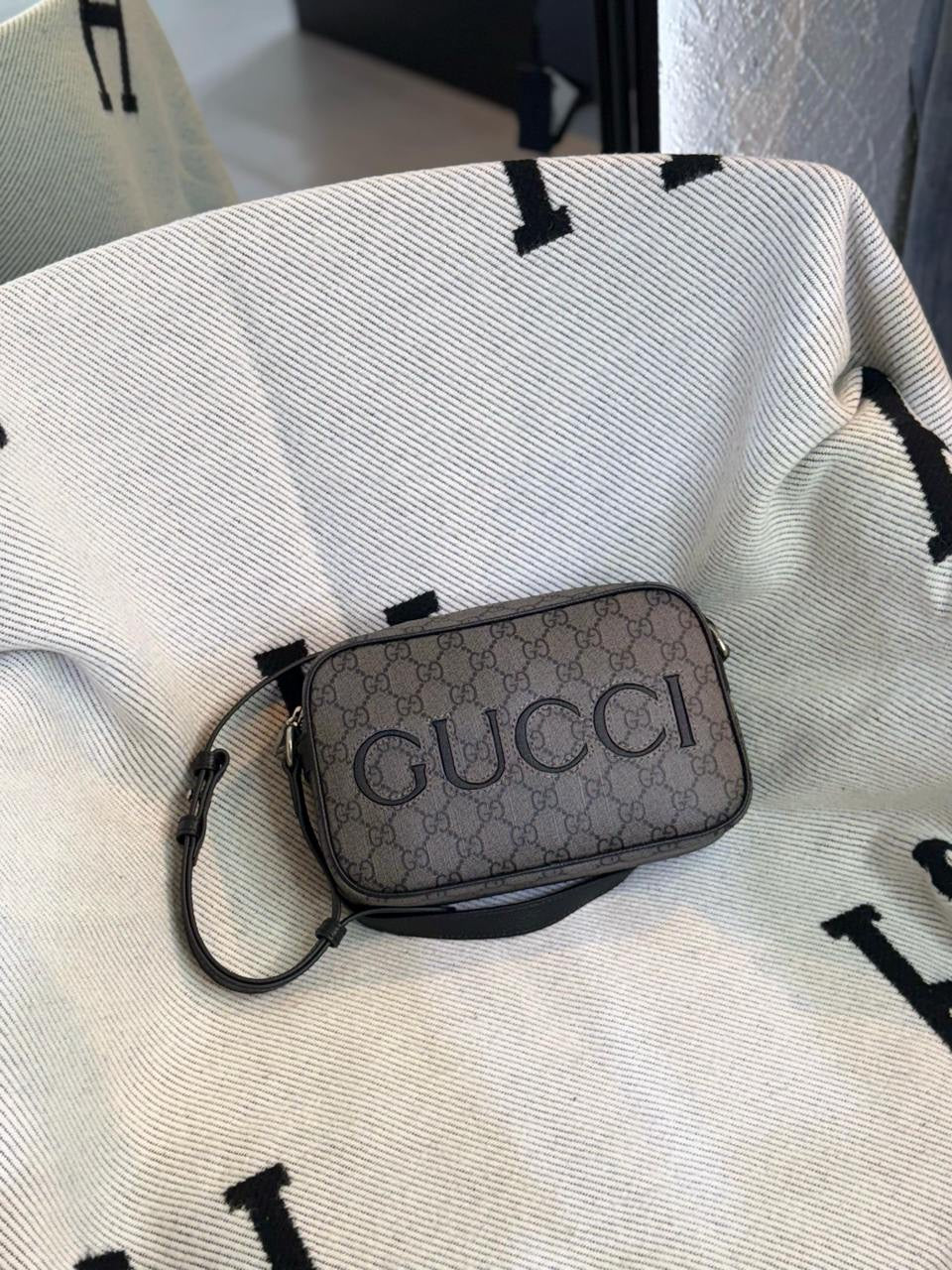 Gucci Sling Bag (VIP Quality)