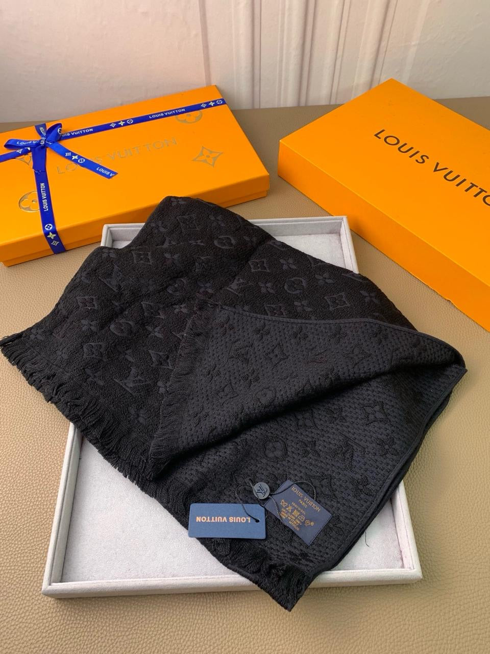 Louis Vuitton Unisex Scarf