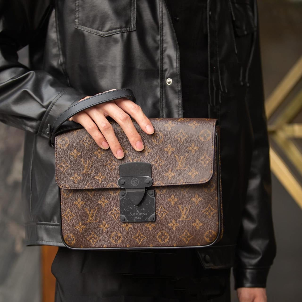 Louis Vuitton Clutch (VIP Quality) 2 colors