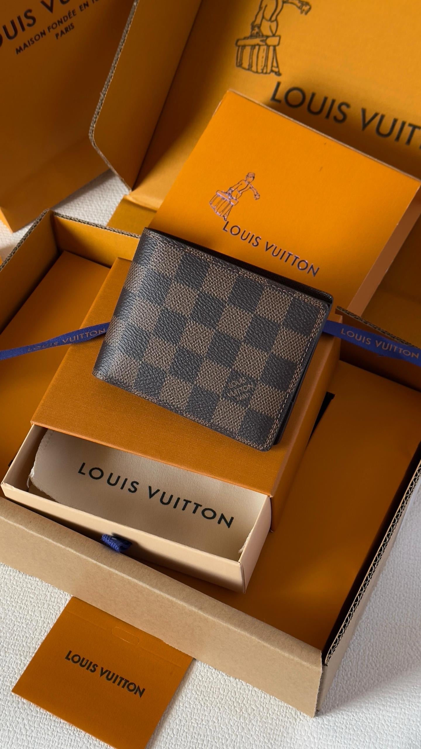 Louis Vuitton Wallet 8 colors (VIP Quality