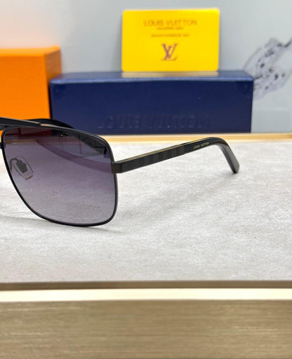 Louis Vuitton Sunglasses 4 colors
