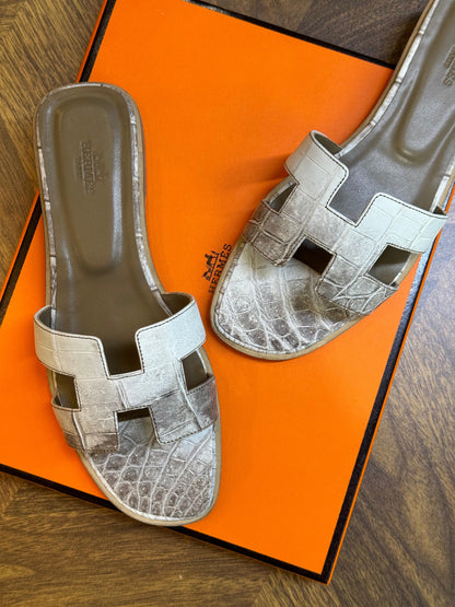 Hermes Slipper (VIP Quality)