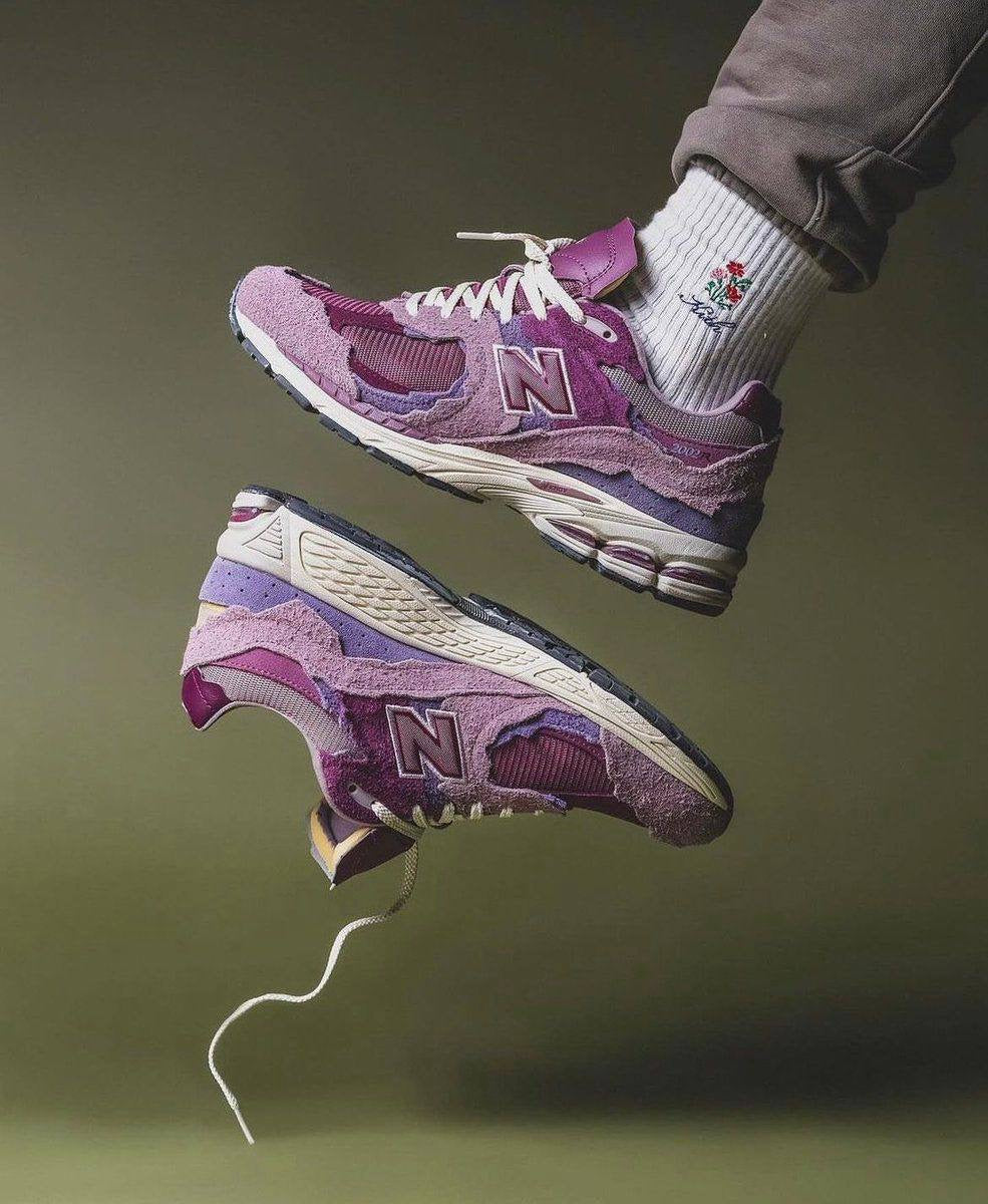 New Balance 2002R ‘Violet’