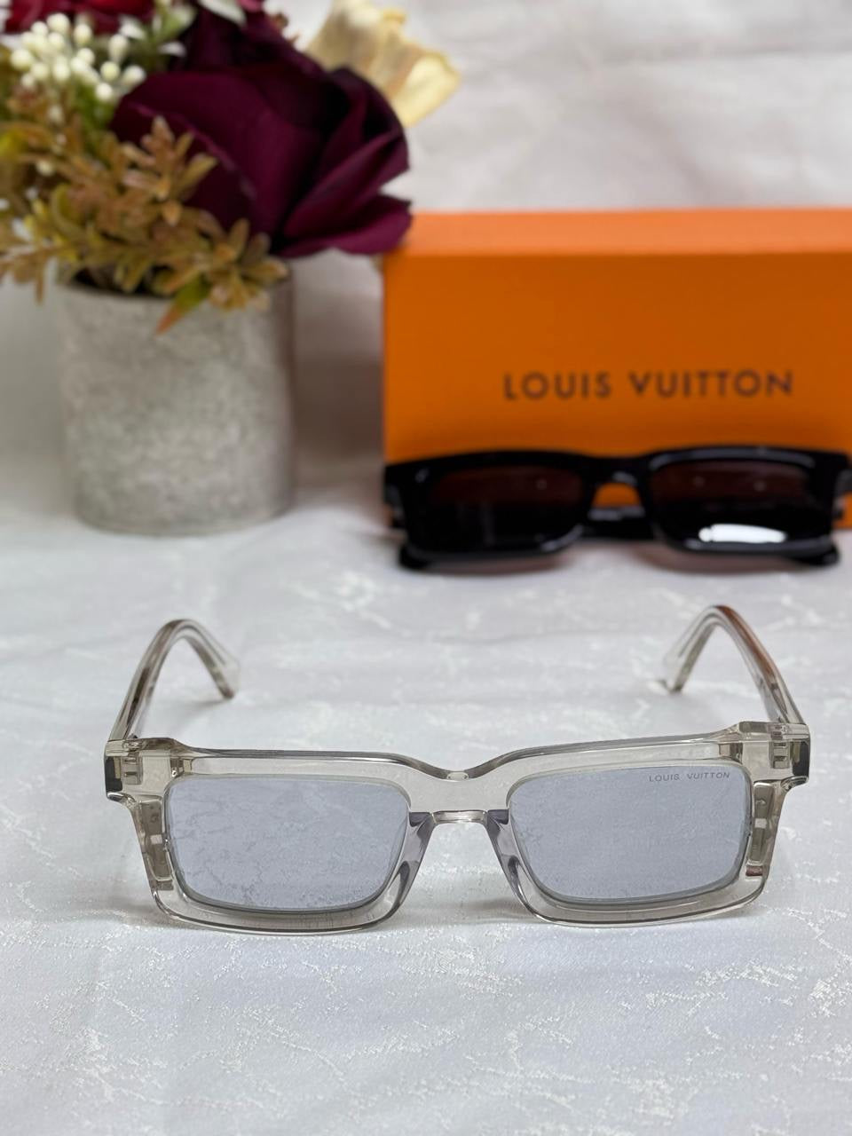 Louis Vuitton Sunglasses 2 colors