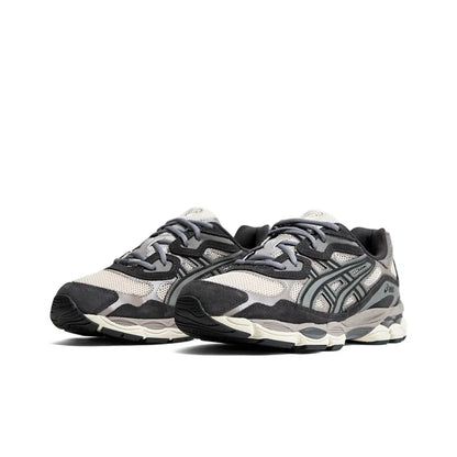 ASICS Sneakers