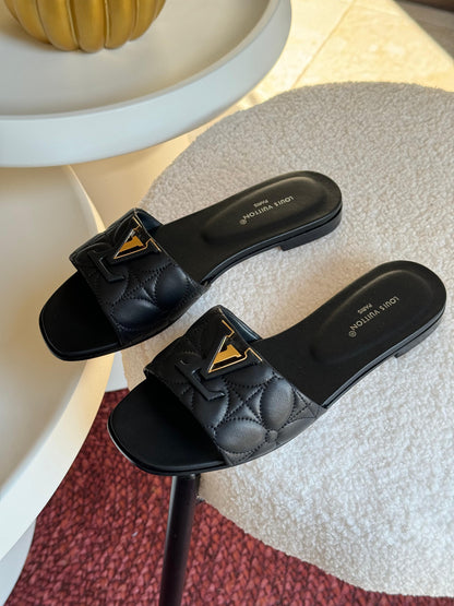 Louis Vuitton Slipper 2 colors