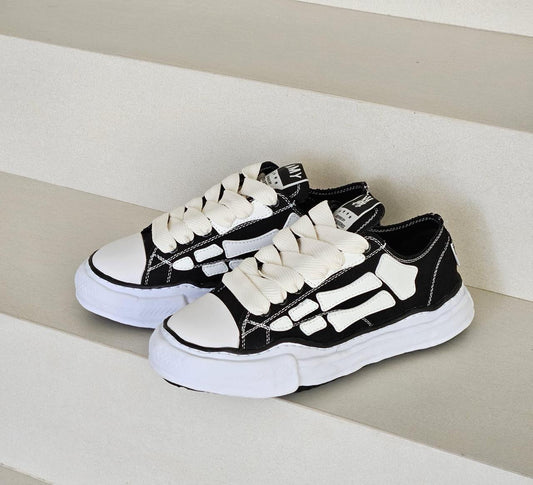 Amiri Sneakers