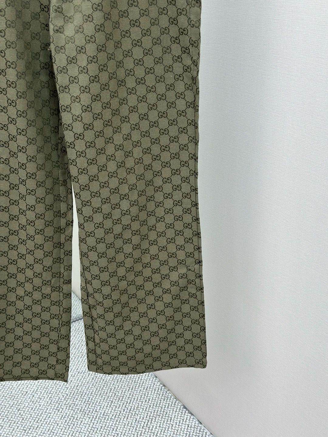 Gucci Pants