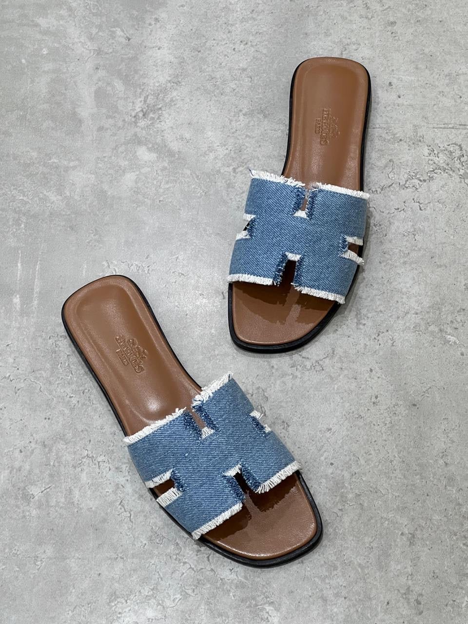 Hermes Slippers 2 colors