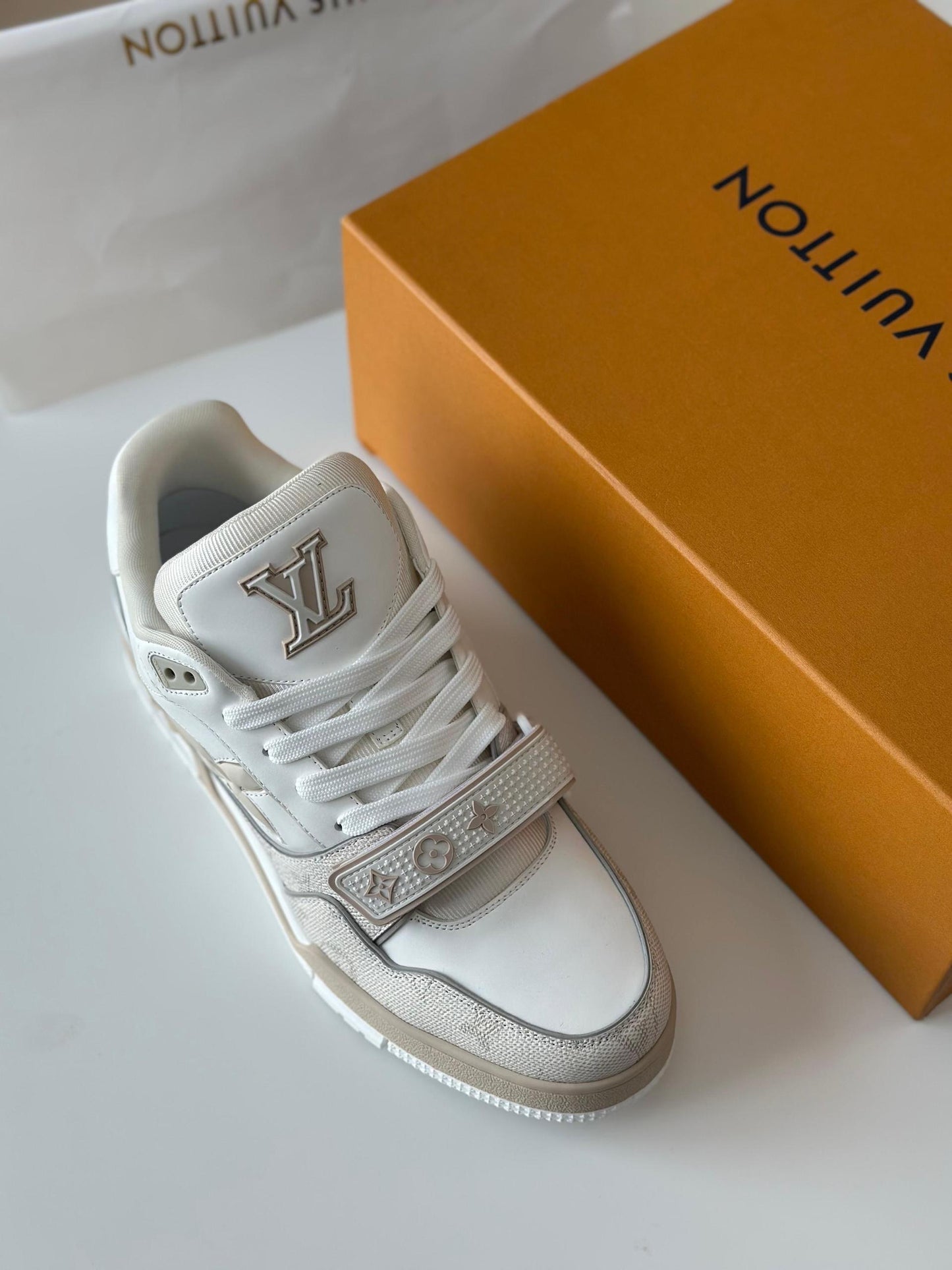 Louis Vuitton Sneakers