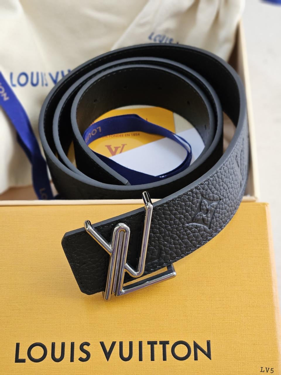 Louis Vuitton Belts 9 colors