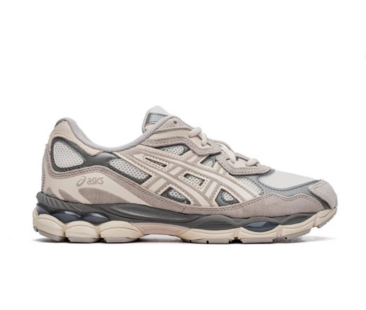 ASICS Sneakers