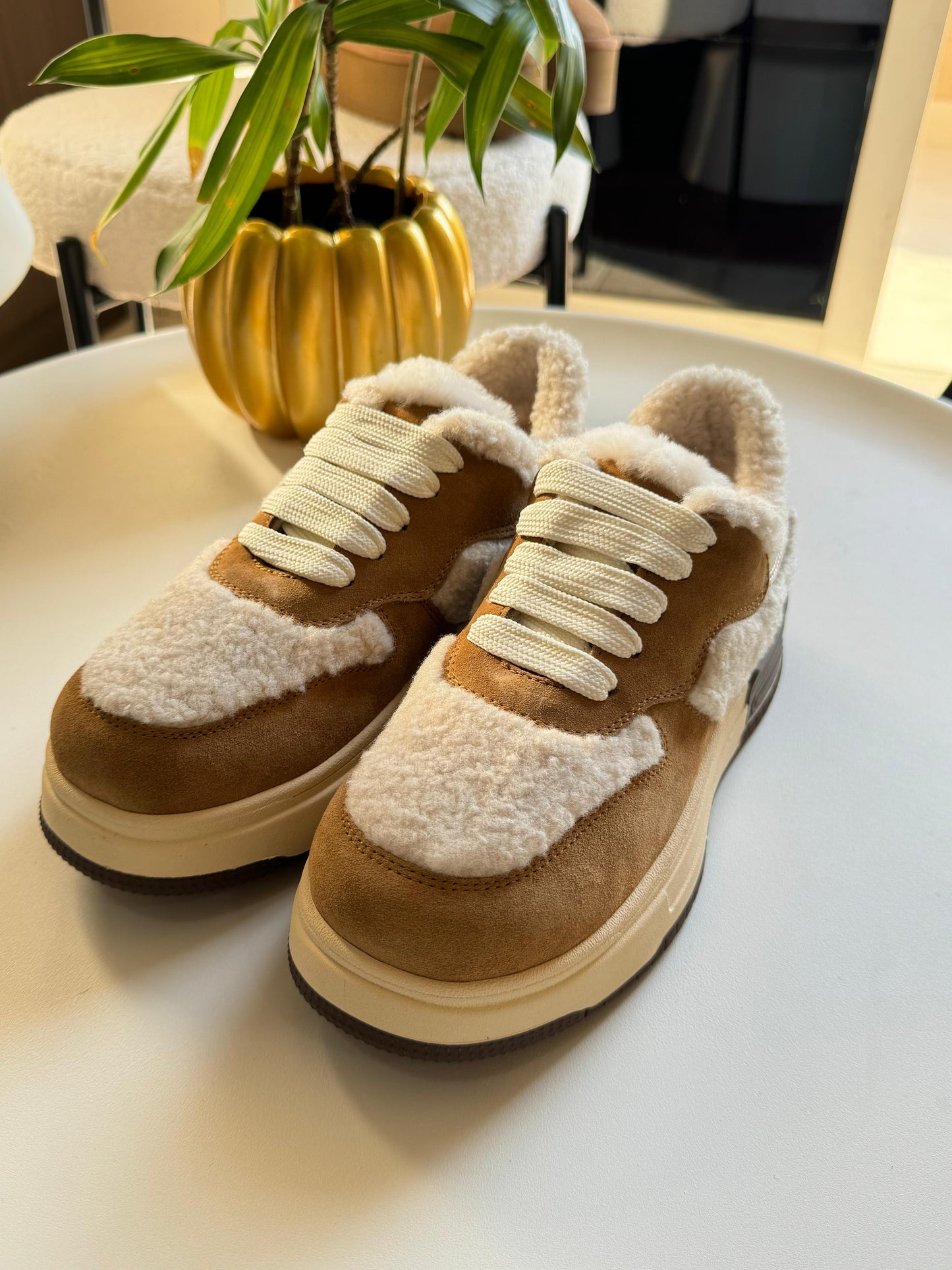 UGG Sneakers