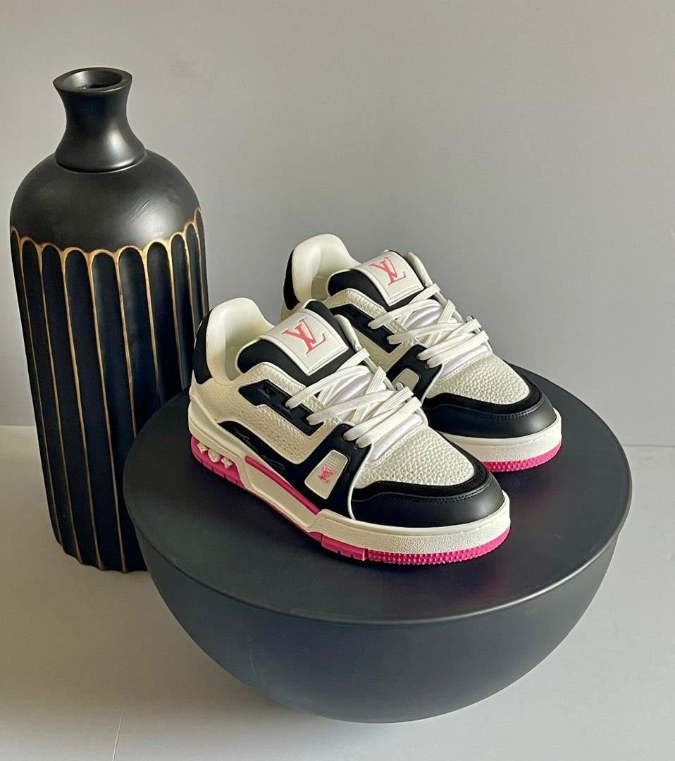 LOUIS VUITTON SNEAKERS