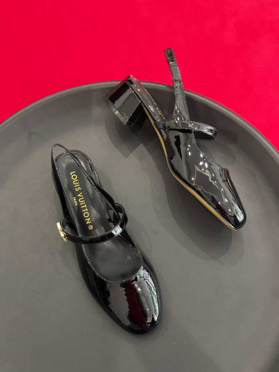 Valentino Slippers 2 colors