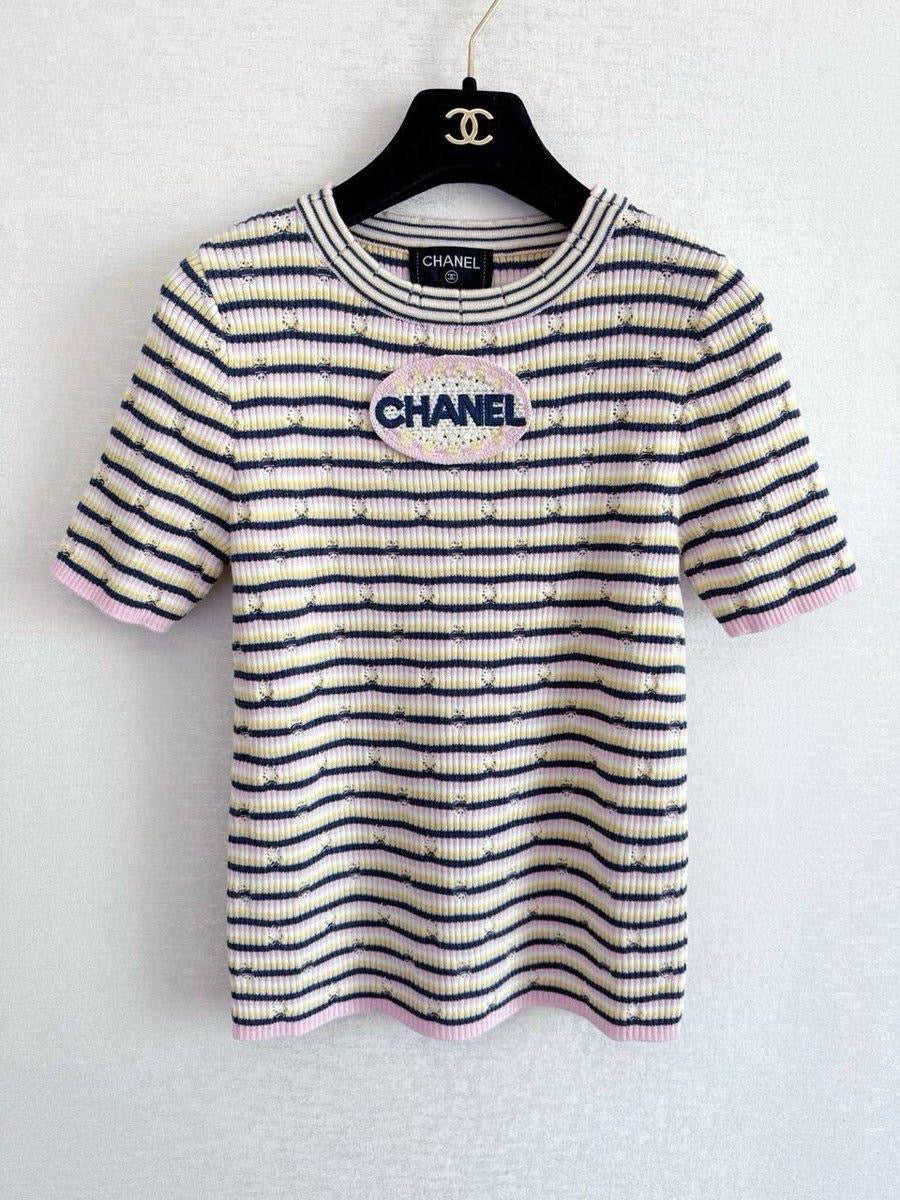 Chanel T-Shirt