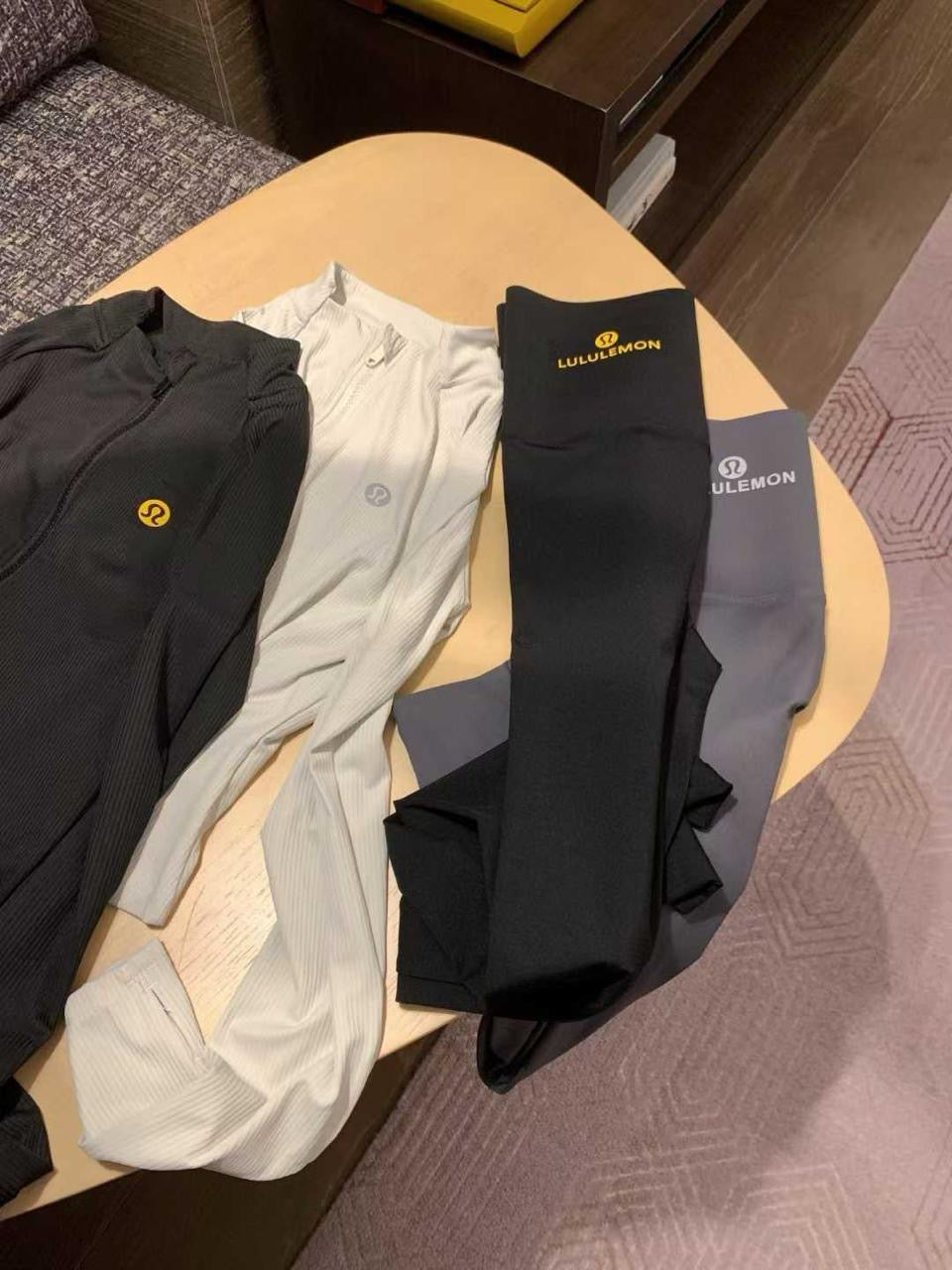 Lululemon Set 2 colors
